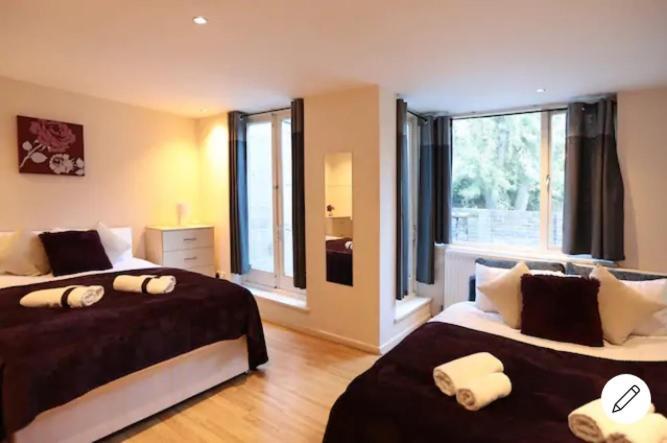 Fabulous Private Bedrooms Near Euston Station, Central London Проживание в семье