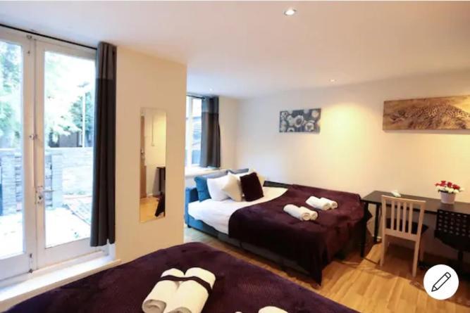 Fabulous Private Bedrooms Near Euston Station, Central London Проживание в семье *