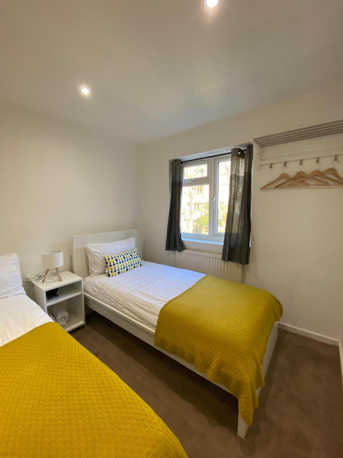 Fabulous Private Bedrooms Near Euston Station, Central London Homestay *