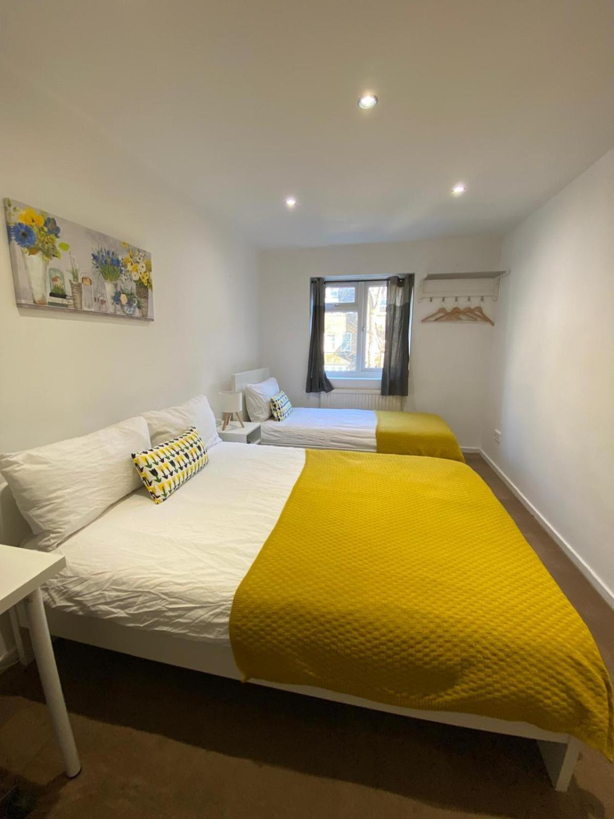 Fabulous Private Bedrooms Near Euston Station, Central London * Лондон